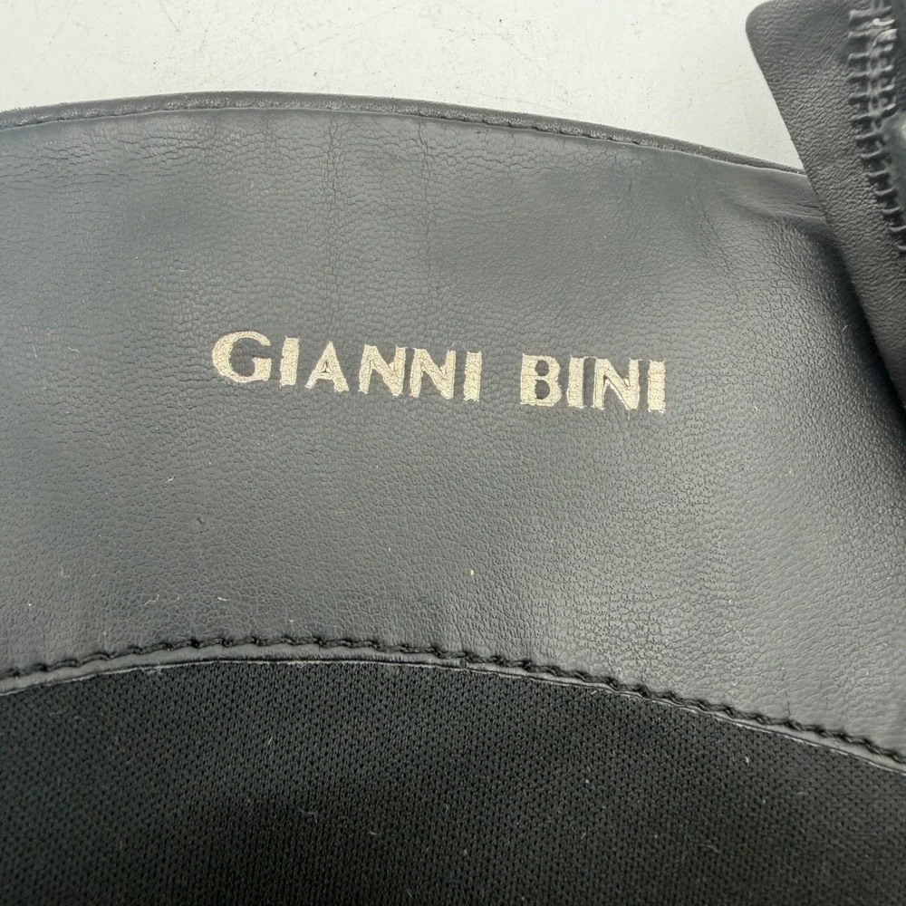 Gianni Bini 5.5M Tall Riding Boots Black Leather Embroidered Floral Side Zipper